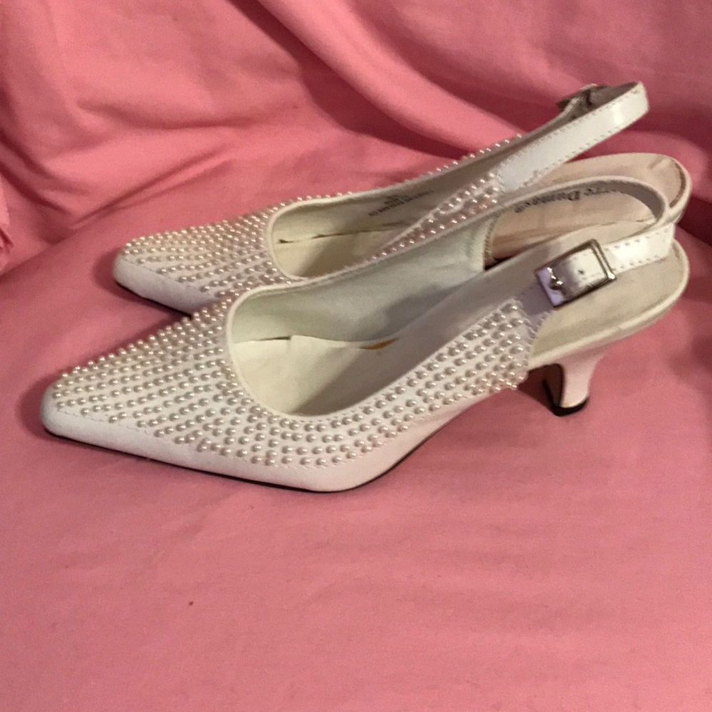 Shoes - Picture 2 of 4